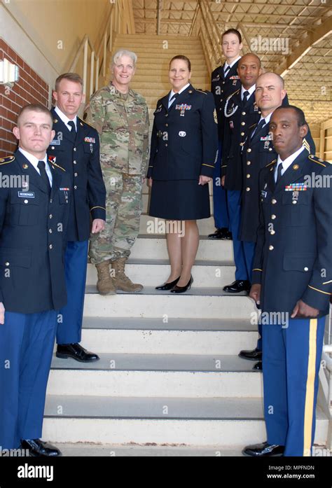 Maj Gen Mary Link Commanding General For Army Reserve Medical