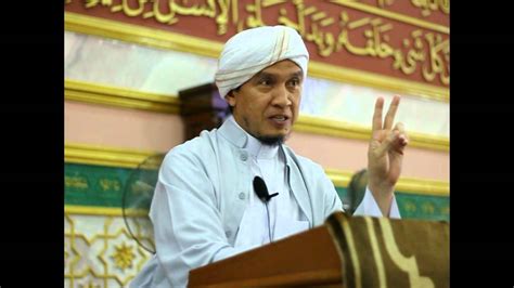 Dicatat oleh al fakir muhammad fazilul helmi raidzan di 10:42 pm. Syeikh Nuruddin Marbu Al Banjari Al Makki: Manusia yg ...