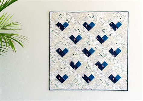 This way you can do more than just follow the log cabin quilt patterns. Tutorial: Log cabin heart baby quilt - Sewing