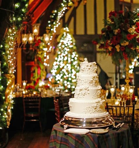 Winter Wedding Ideas Festive Holiday And Christmas Décor Inside Weddings