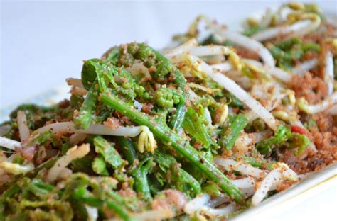 Resep capcay goreng lebih nikmat namun cara bikin capcay dengan kuah kental juga lezat. Cara Membuat Urap Sayur Kering Khas Jawa Mudah dan Menyehatkan