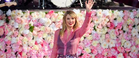 Taylor Swifts ‘the Era Tour Is A Superhit With Marcus Mumford Joining