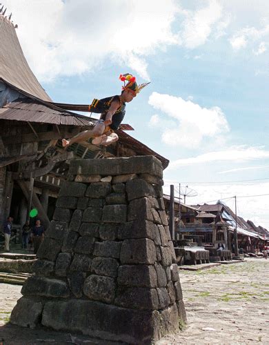 Stone Jumping Nias Indonesia A Ritual Where Local Young Men In Their Traditional Clothes