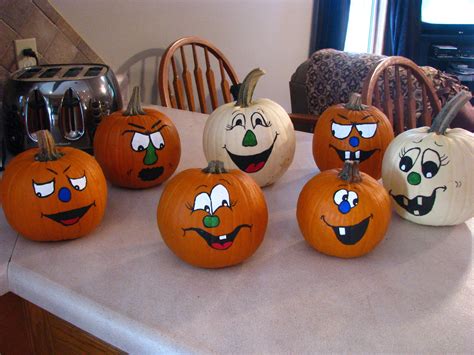 10 Easy Cute Pumpkin Faces