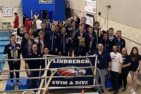 Lindbergh boys swim is the 2A SPSL champs | Renton Reporter