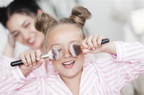 Madre E Hija Divirtiéndose Juntas Foto Premium