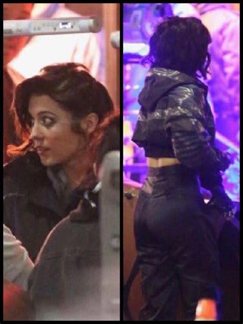 Winstead recently shared some insight into her take on the huntress while speaking with the wrap. NEW pics of Mary Elizabeth Winstead as Huntress in Birds ...