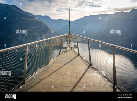 Skywalk Lookout Bridge In Hallstatt Austria Stock Photo Alamy