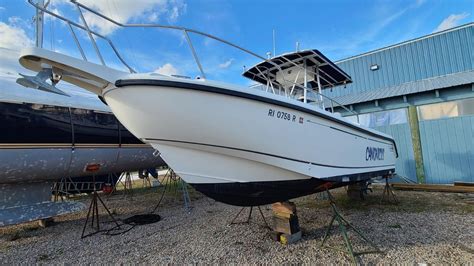 1998 Boston Whaler 26 Outrage Center Console For Sale Yachtworld