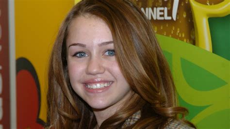This Throwback Photo Of Miley Cyrus Will Make You Want To Re Watch