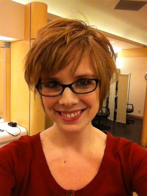 Short Hair Pixie Cut Hairstyle With Glasses Ideas 61