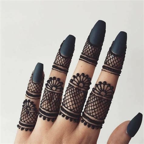 Finger Mehndi Design Simple Stylish And Royal Collection