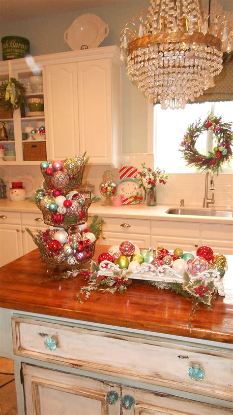 Oct 19 2020 explore kitchen design ideas s board kitchen decor followed by 40328 people on pinterest. Top 40 Christmas Decorations Ideas For Kitchen - Decoration Love