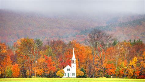Fall Church Autumn Baptist And Reflector