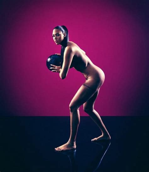 Cambage nude elizabeth Australian basketball