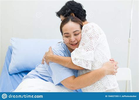 Mother Visiting The Daughter In The Hospital Stock Image Image Of