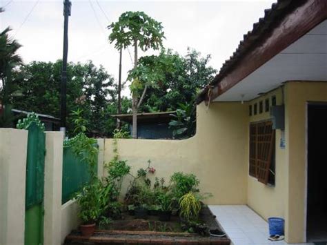 Seiring dengan semakin banyaknya jumlah penduduk di indonesia,maka semakin tinggi pula permintaan hunian atau rumah. Disewakan Rumah Kost / Kontrakan di Pondok Aren Tangerang ...