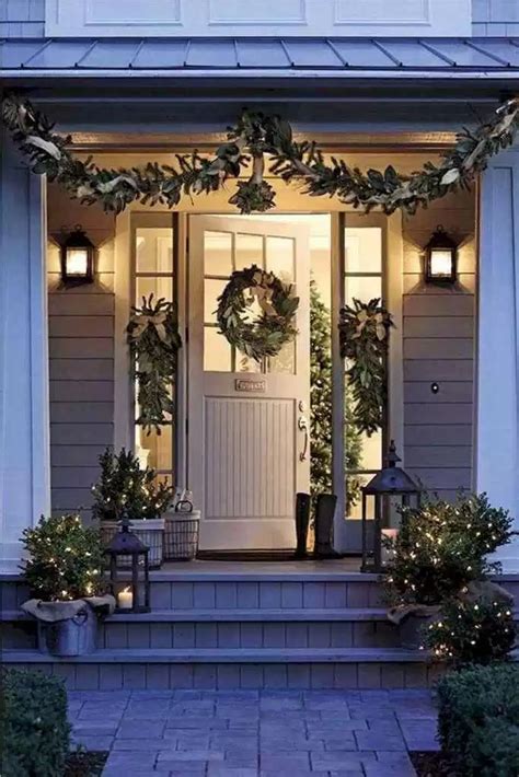 Stunning Modern Farmhouse Front Door Entrance Ideas 22 - 99decor