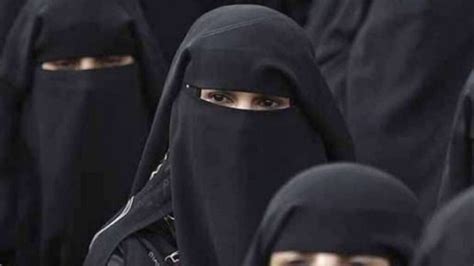 Burqa Emirati Women Clothing In Uae