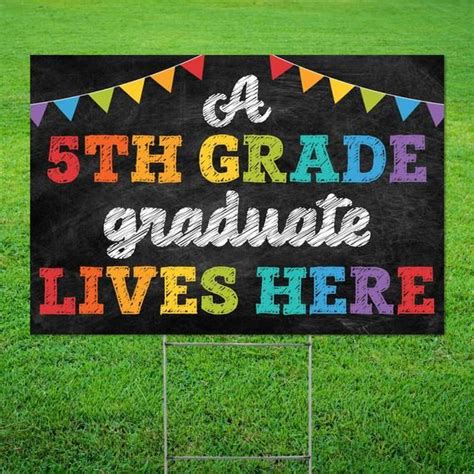 A Fifth Grade Graduate Lives Here Yard Sign 5th Grade Etsy Artofit