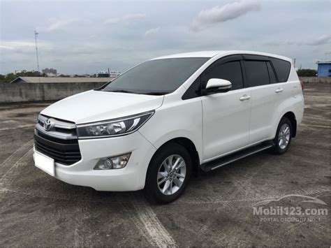 Gambar tentang Jual Mobil Toyota Kijang Innova 2016 V 24 di DKI Jakarta 