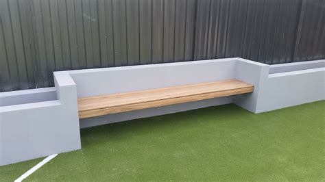 Floating Bench Seat Using Blackbutt Decking And Rendered Concrete Block