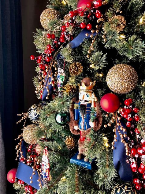 Classic Nutcracker Christmas Tree Decor Ideas Christmas Tree Themes