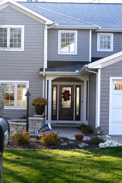 Harvard Slate Grey Vinyl Siding And Vinyl Shakes With White Trim And