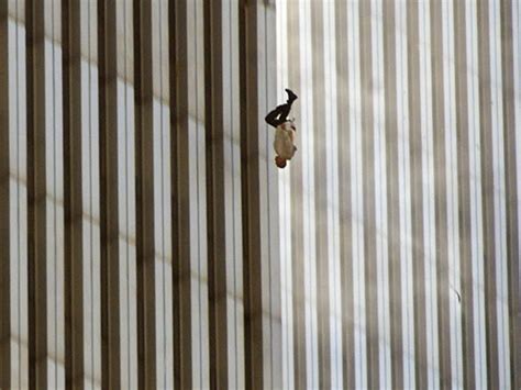 911 Photos September 11 Images Of People Jumping Out Windows The