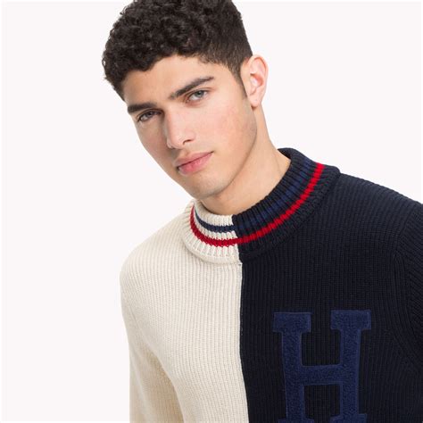 Tommy Hilfiger Two Tone Monogram Sweater S In 2020 Sweaters Tommy