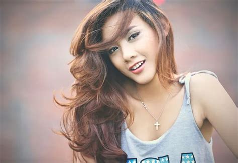 10 Beautiful And Hot Cambodian Girls Who Became Famous Worldwide