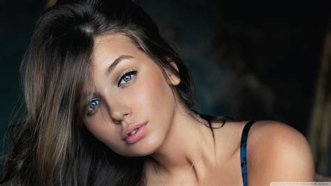 Woman Brunette Face Blue Eyes Wallpaper Girls Wallpaper Better