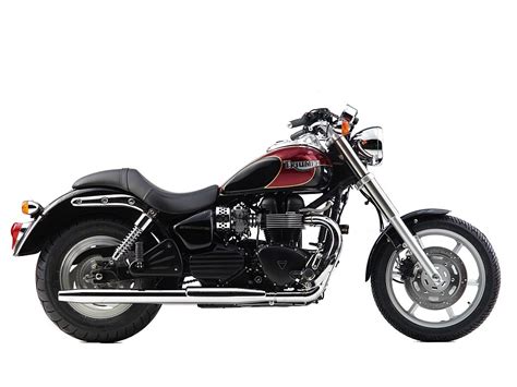 It's comfortable for the rider and has 2014 triumph speedmaster for sale: Triumph Speedmaster (2006) - 2ri.de