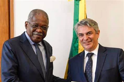 Governo Do Brasil Convoca Embaixador De Angola Para Esclarecer Deportação De Brasileiros