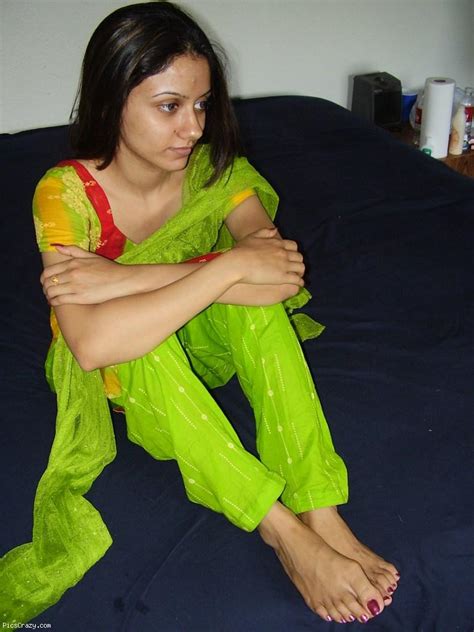 Pakistani House Wives Photo Real Aunties Photopakistani Aunties Photos College Girls Homely