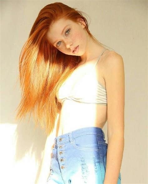 Pin By Pissed Penguin On 0 Redheads Red Haired Beauty Beautiful Red