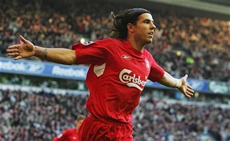 Milan baroš is a czech footballer who plays as a striker. Milan Baros coloca ponto final na carreira.
