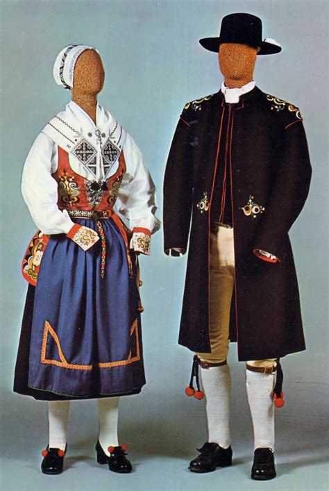 Swedish Traditional Clothing Men In 2020 European Costumes Sweden Costume Swedish Clothing
