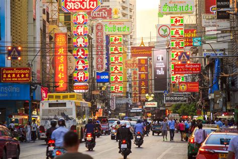 THE ULTIMATE BANGKOK TOURIST HIT LIST - Travel magazine for a curious ...