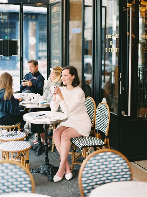 paris portrait photographer paris film photogrpaher paris girl cafe france photographer molly