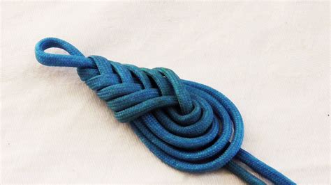 How to tie paracord ranger beads method 1. Knot tying video tutorial. Learn how to make a paracord pipa knot . Easy step by step ...