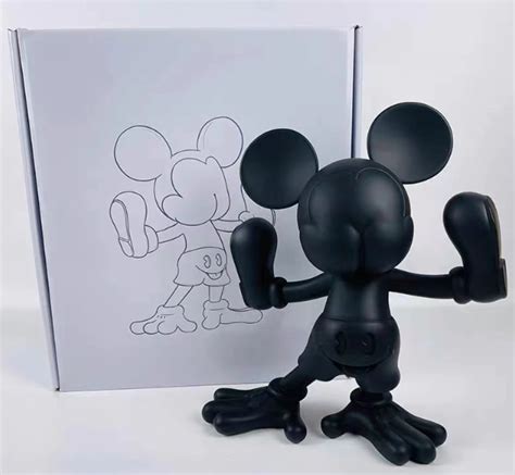Estátua Mickey Mouse Invertido Preto Mickey E Minnie Mouse Disney
