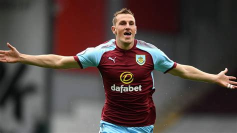 Chris Wood ruled out of Burnley's game against Manchester United | Stuff.co.nz