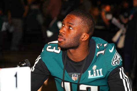 Nelson agholor was drafted 20th overall back in 2015, and was one of the few top usc options coming out in these recent draft classes. Report: Eagles wide receiver Nelson Agholor receives IVs after feeling sick and weak
