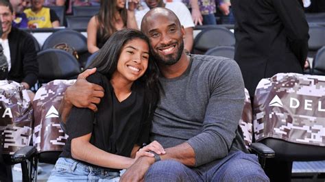 kobe bryant daughter among 9 dead in helicopter crash in southern california abc news