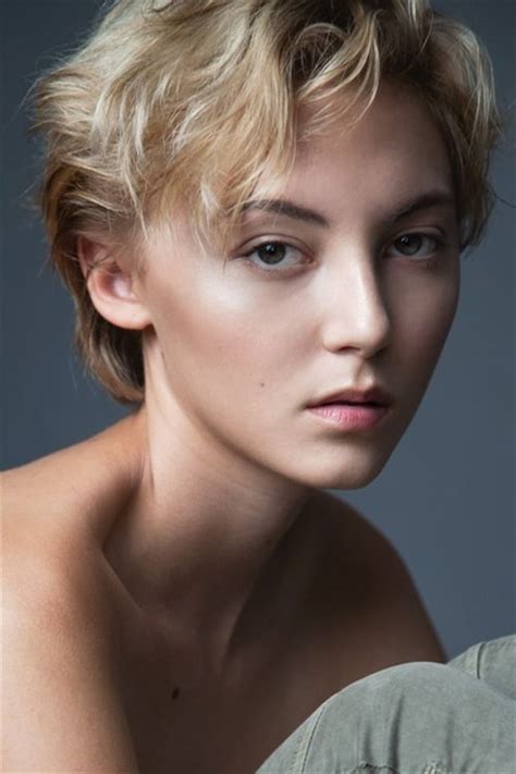 Female Models With Short Hair