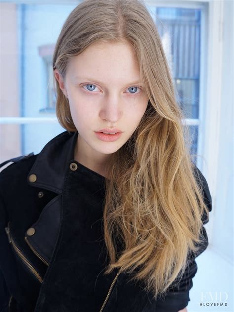 Classify Swedish Model Elsa Brisinger