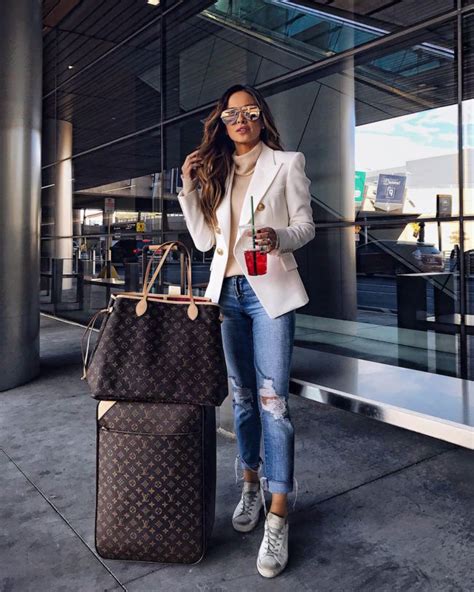 7 Best Winter Travel Outfits To Recreate Business Travel Outfits