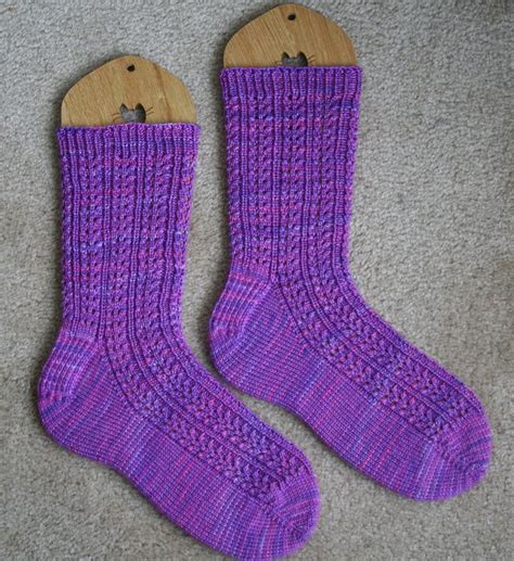 Anklet socks knitting pattern with a pretty edging are knit from the toe up and fit most women poseidon: Ravelry: Double Eyelet Rib Toe-up Socks by Wendy D ...