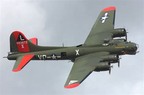 B 17 Texas Raider Participate At The 15th Annual Wwii Heritage Days